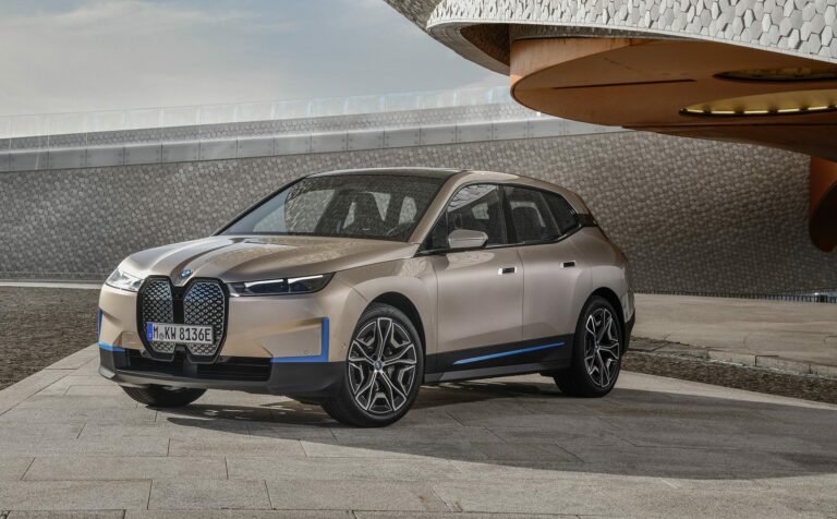 ¡Encuentra tu coche eléctrico BMW en 2022!